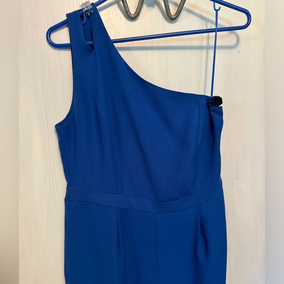(M) 19 COOPER ST TRUE BLUE ONE SHOULDER w/ Cutout detail Sleeveless JUMPSUIT - Picture 13 of 16